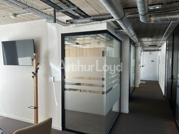 Bureaux à louer à Lille - Plateaux neufs style loft industriel - Terrasses et climatisation