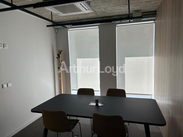 Bureaux à louer à Lille - Plateaux neufs style loft industriel - Terrasses et climatisation