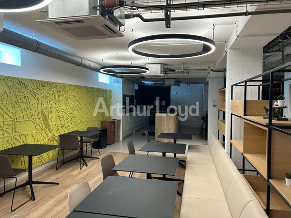 Bureaux à louer à Lille - Plateaux neufs style loft industriel - Terrasses et climatisation