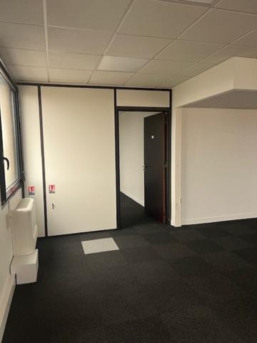 Bureaux à louer à GUYANCOURT 78280