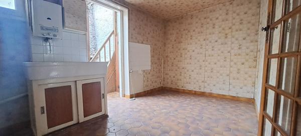 Appartement triplex à vendre à Étampes - 3 pièces avec terrasse et cave