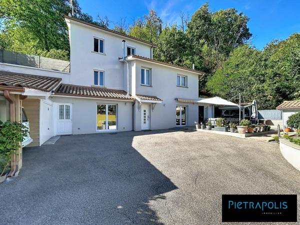 Maison familiale 160m² avec jardin piscinable 1100m² – 4 chambres – à 30 min de Lyon