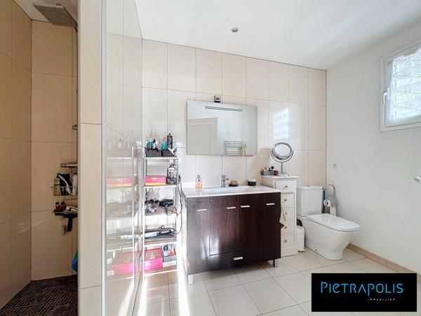 Maison familiale 160m² avec jardin piscinable 1100m² – 4 chambres – à 30 min de Lyon