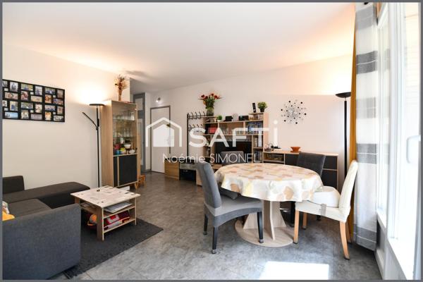 Bel appartement de quatre pièces dans une résidence familiale et verdoyante!