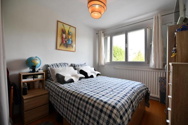 Bel appartement de quatre pièces dans une résidence familiale et verdoyante!