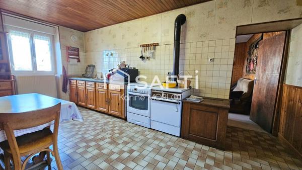 BOUCLANS - MAISON DE VILLAGE T5 - 101m² avec TERRASSE