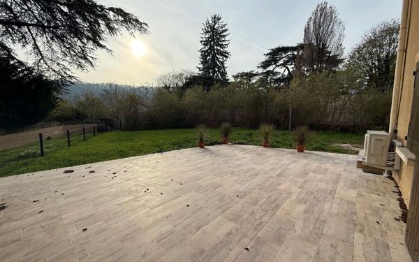 Appartement à vendre    3 pièces • 66 m2 Fontaines-sur-Saône