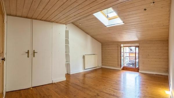 Maison 105m² Sur trois niveau avec jardin