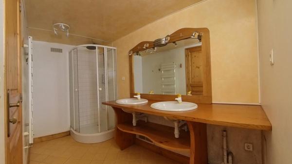 Maison 105m² Sur trois niveau avec jardin