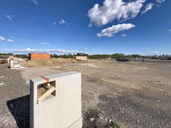 terrain à bâtir à Mauguio 301 m²