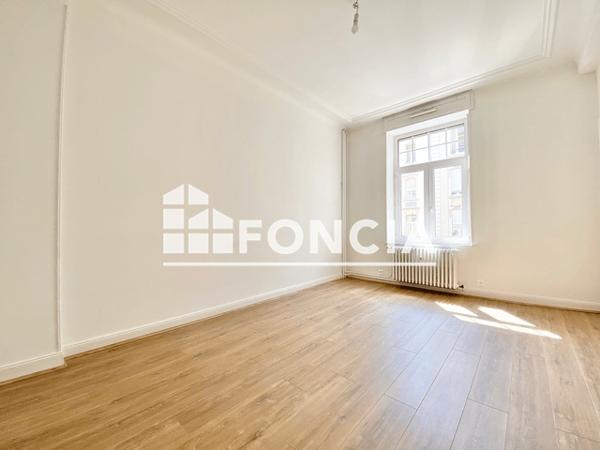 Location Appartement 4 pièces 88.85 m² - 24 RUE DU SABLON Metz 57000