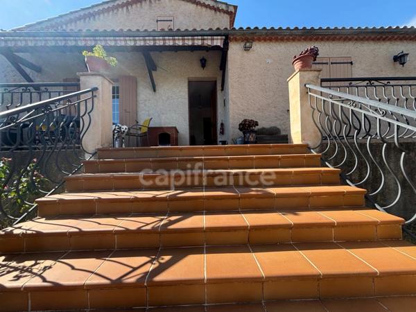 Maison de plain-pied de 240 m² à vendre LE CANNET DES MAURES (83), parcelle constructible détachable !!