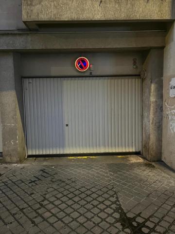 Parking sécurisé Paris 17e – métro Guy Môquet