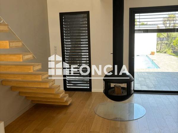 À vendre Maison 6 pièces 194 m² - Clarensac 30870