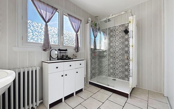 Maison à vendre    5 pièces •  La Rochelle