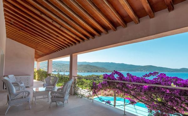 Vente Villa de luxe Pietrosella 10 Pièces 370 m²
