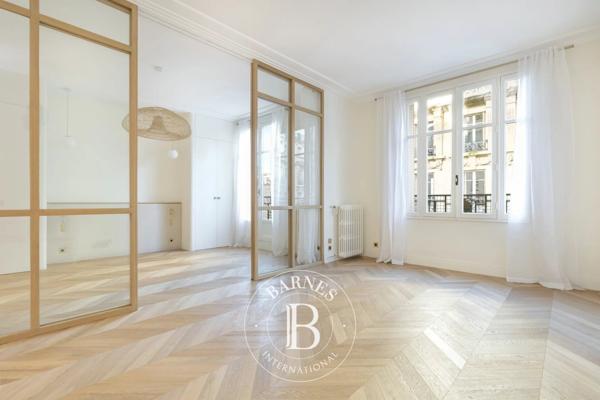 Paris 16ème, Appartement 1 Chambre -  53 m² à vendre