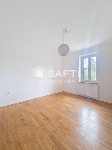 Maison semi mitoyenne 7 pièces 140M2