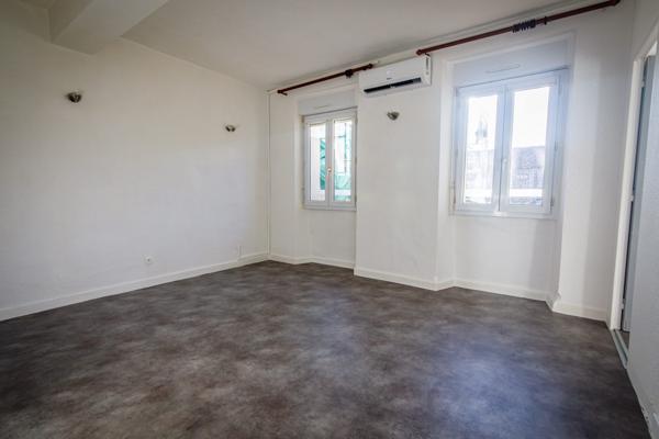 IMMEUBLE DE RAPPORT LOUÉ - 6 APPARTEMENTS