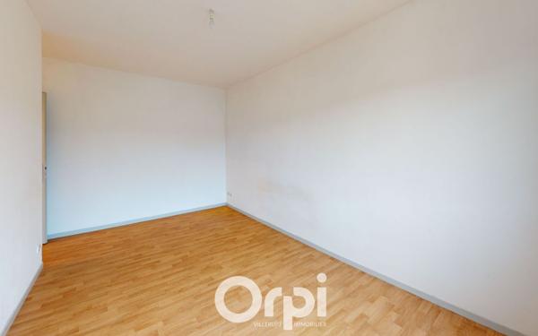 Appartement à louer    3 pièces • 70 m2 Guénange