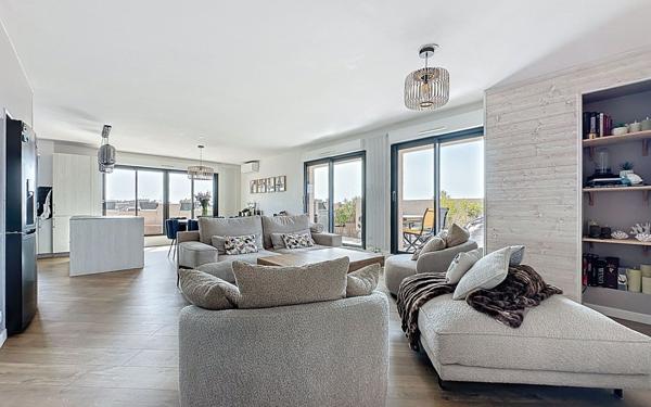 Appartement à vendre    4 pièces • 105,96 m2 Nice