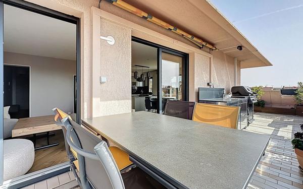 Appartement à vendre    4 pièces • 105,96 m2 Nice