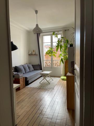 Bel appartement clair et calme.