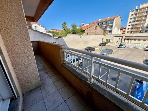 Appartement T2 Lycée Bon Secours, (extérieur, parking privé et cave)