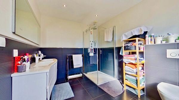 Maison contemporaine 236 m² avec piscine et suite parentale à AUGNY – proche METZ & LUXEMBOURG