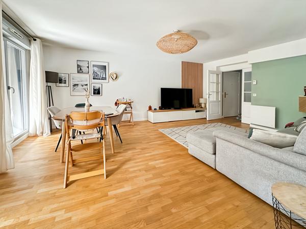 Appartement 4 pièces, TERRASSE 40 m² Massy Vilmorin DPE  C, DOUBLE BOX, GARE RER/ TGV
