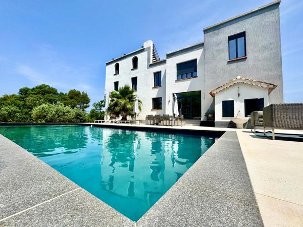 Draguignan Côte d'Azur- villa contemporaine + appartement- piscine grand garage