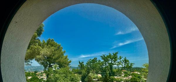 Draguignan Côte d'Azur- villa contemporaine + appartement- piscine grand garage