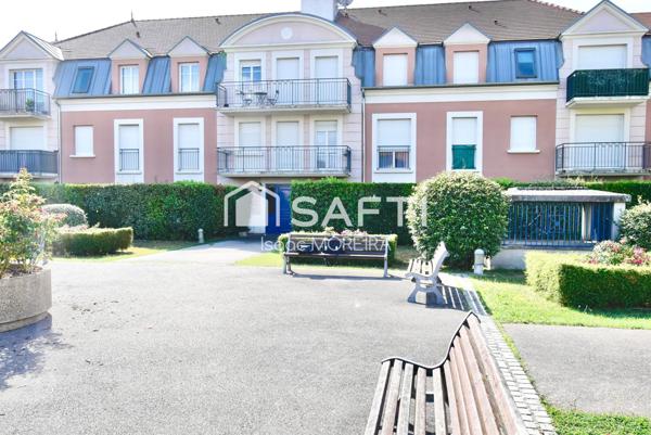 Appartement 2 chambres avec balcon, cave et parkings