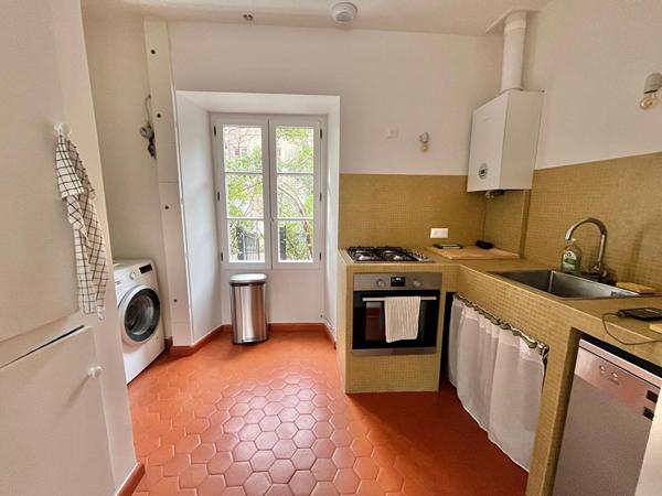 À louer F2 meublé de 65 m² au sein d'un lieu d'exception à SAINT-DENIS