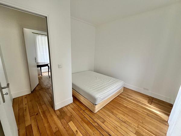 À louer F2 meublé de 65 m² au sein d'un lieu d'exception à SAINT-DENIS