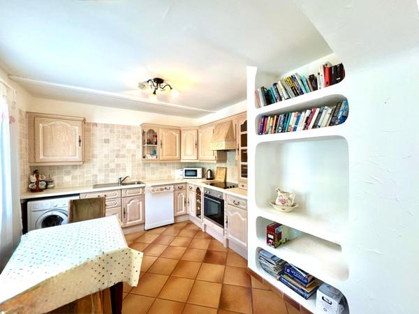 Fréjus tour de mare-maison 3 chambres piscine jardin avec entrée pour vehicules-baisse de prix !