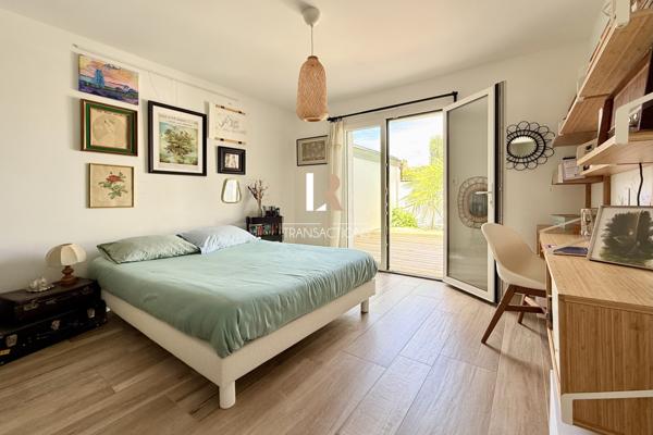 Maison 8 pièce(s) 5 chambre(s) 202 m²