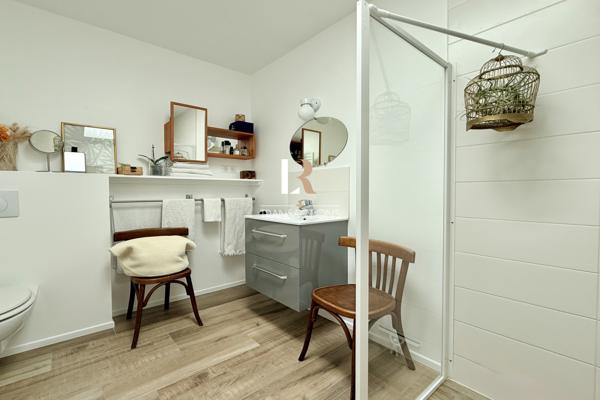 Maison 8 pièce(s) 5 chambre(s) 202 m²