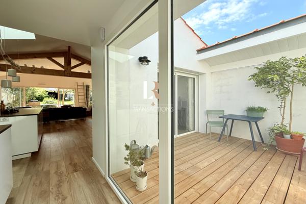 Maison 8 pièce(s) 5 chambre(s) 202 m²