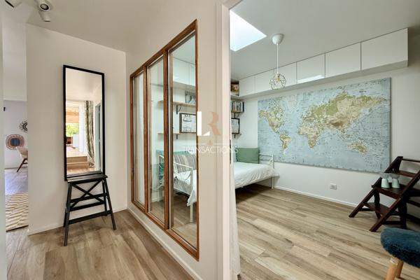 Maison 8 pièce(s) 5 chambre(s) 202 m²