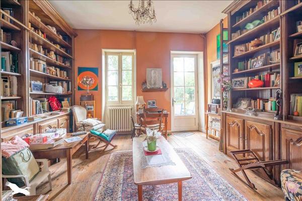 Maison à vendre |  Barbezieux-Saint-Hilaire |  11 pièces | 408 m²