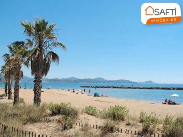 À VENDRE APPARTEMENT MEUBLÉ À 400M DES PLAGES - 83370 SAINT AYGULF