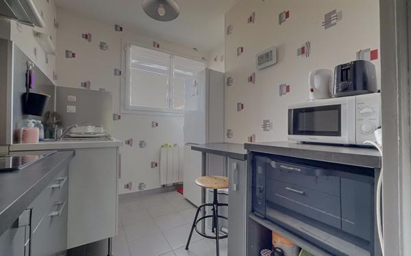 Immeuble à vendre    9 pièces • 213,17 m2 Genlis