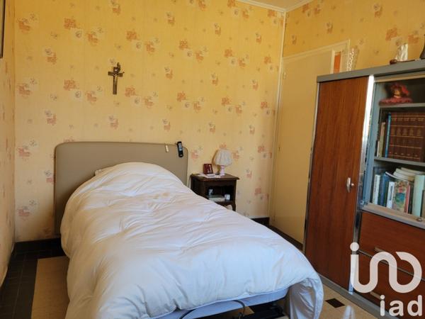 Maison 5 pièces de 102 m² à Le Châtelet (18170)