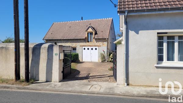 Maison 5 pièces de 102 m² à Le Châtelet (18170)