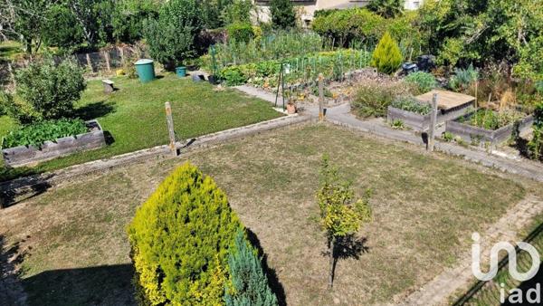 Maison 5 pièces de 102 m² à Le Châtelet (18170)