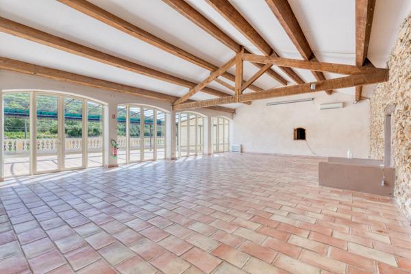 Vente Propriété viticole Cabasse 10 Pièces 384 m²