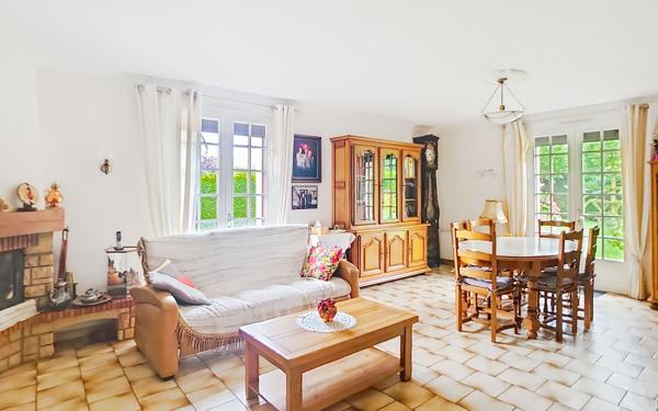 Maison à vendre    5 pièces • 142 m2 Bouchemaine