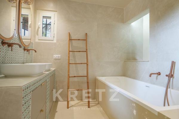 Élégante maison contemporaine avec vue panoramique sur le Luberon