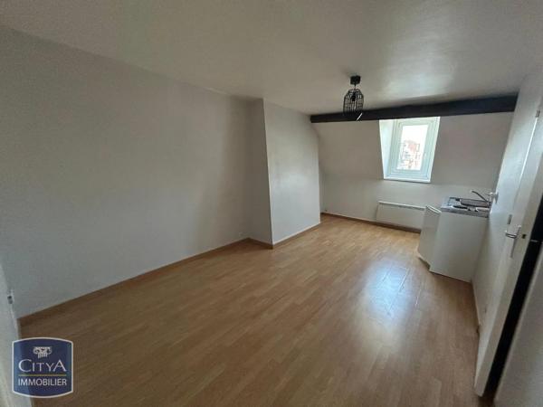 Appartement à louer 2 pièces 29.25m² Saint-Quentin (02100)